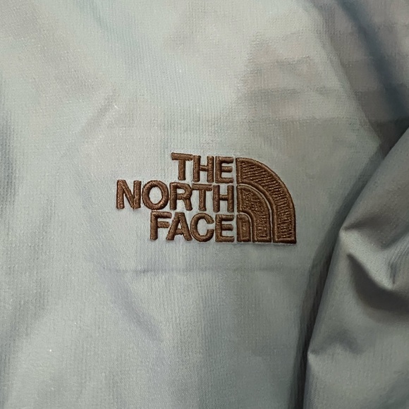 The North Face Men's Slate Blue hyvent jacket - Picture 3 of 8
